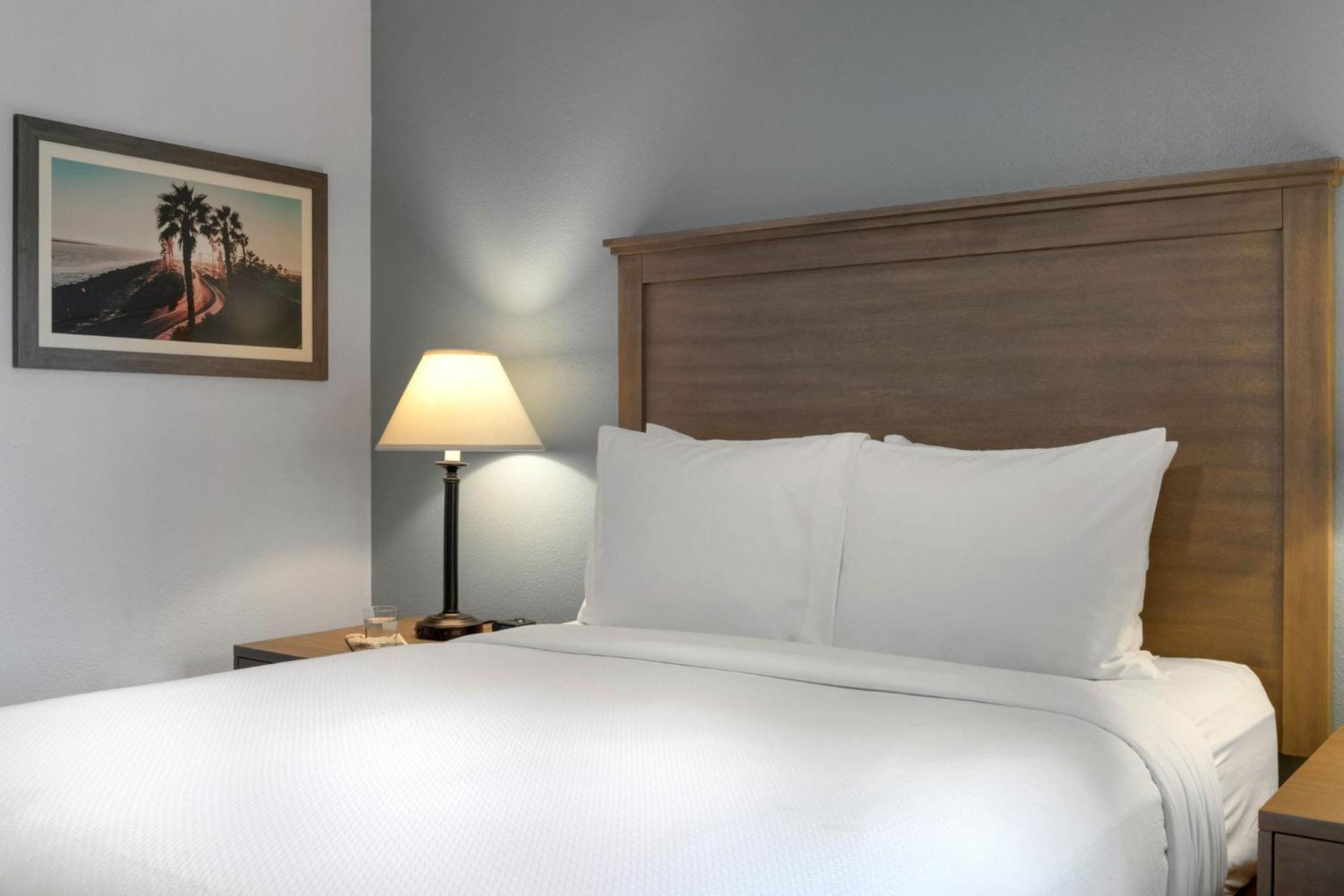 Hotel Club Wyndham Dolphin'S Cove à Anaheim Extérieur photo